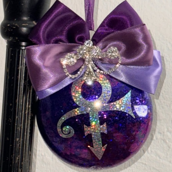 Christmas Ornament, Purple Glitter Ornament Vinyl Decoration, Prince Singer - Picture 2 of 14